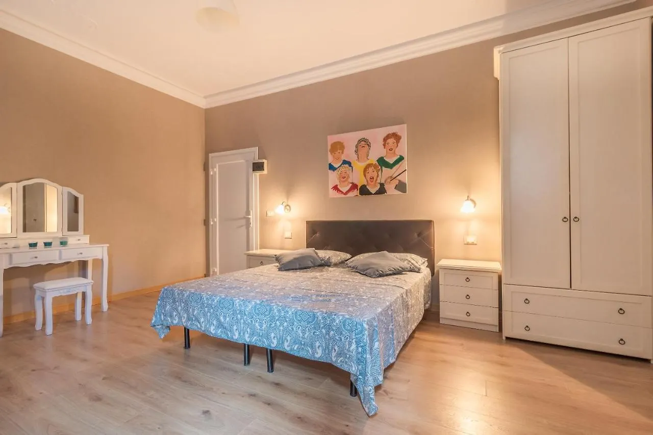 Apartment Family Colours Close To @Rialto Mercato Venice Italy
