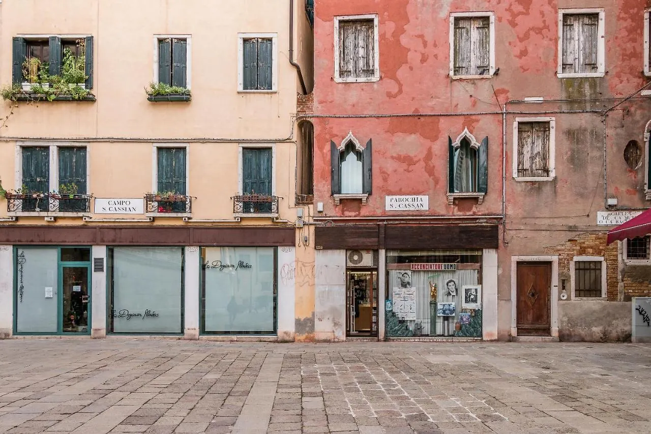 Family Colours Close To @Rialto Mercato Venice 0*,