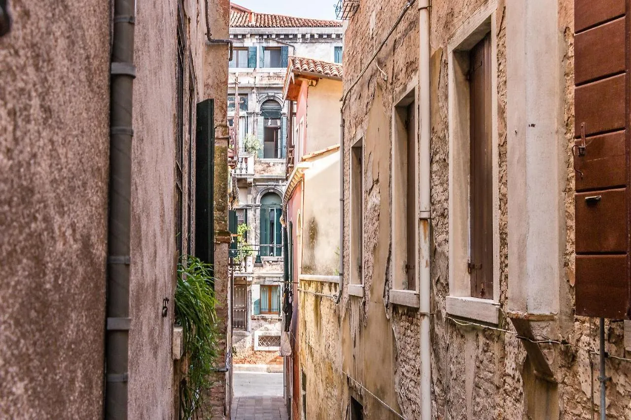 Family Colours Close To @Rialto Mercato Venise Appartement